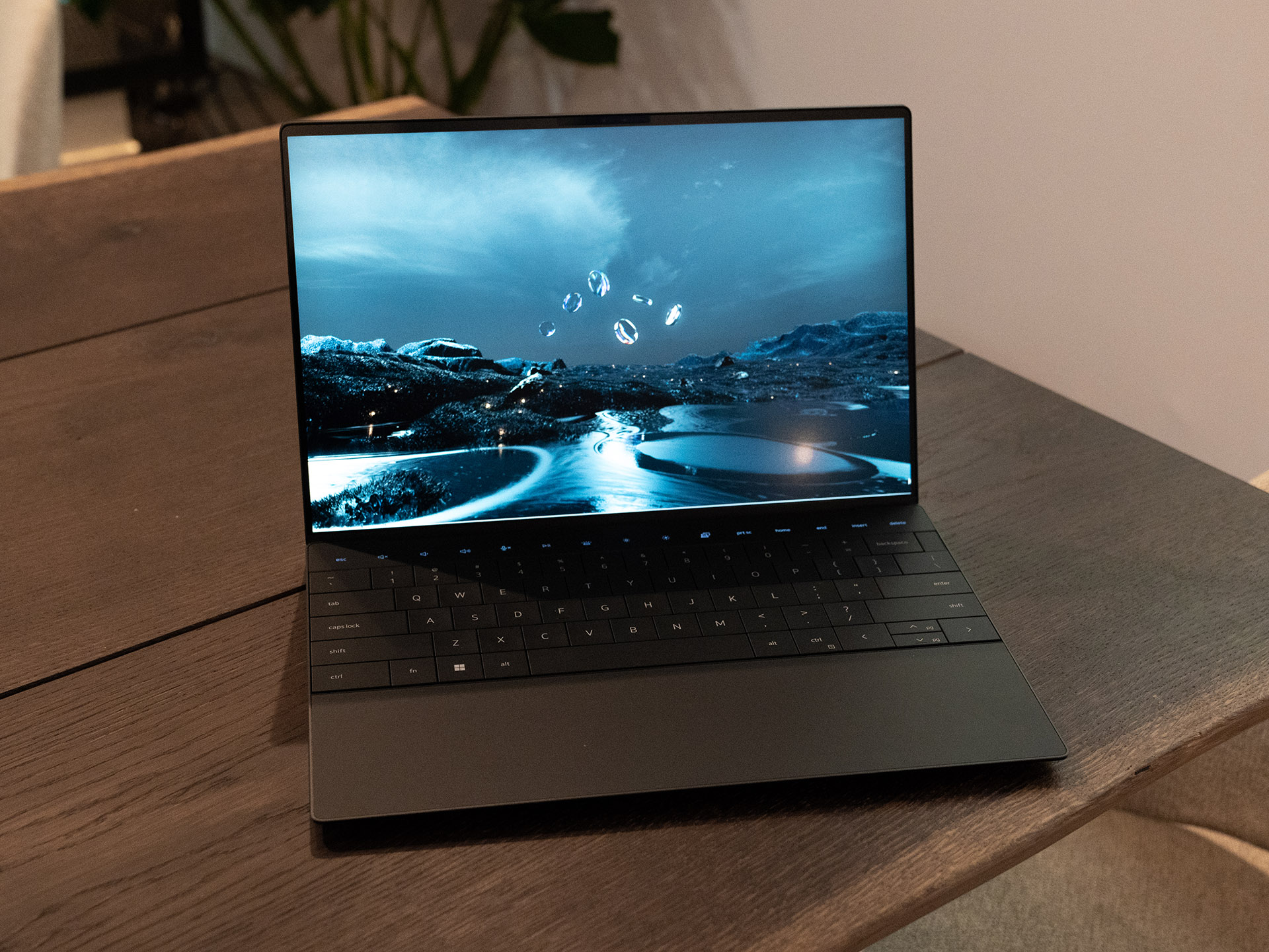 Laptop Dell XPS 13 Plus 9320 chính thức ra mắt, giá ngang MacBook Pro